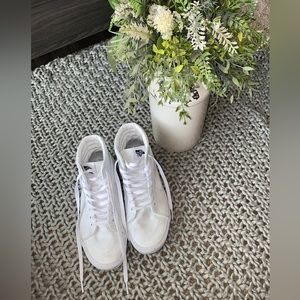 Vans White Sk8-Hi Canvas Shoe